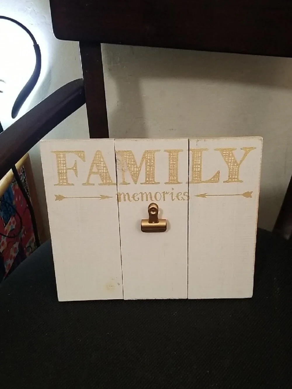 Family Memories Wall Plaque in White and Gold - Decorative Clip